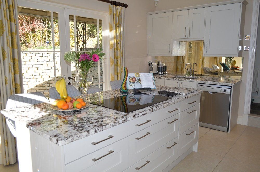 Barnes Putty Painted Kitchen - Bathwick Hill