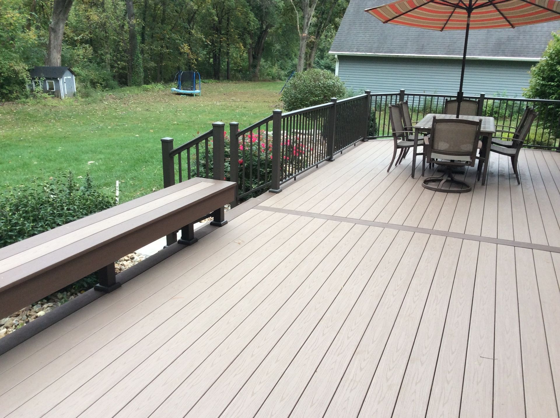 Composite decks | Mendon, IL | Decks Unlimited | 217-440-4100