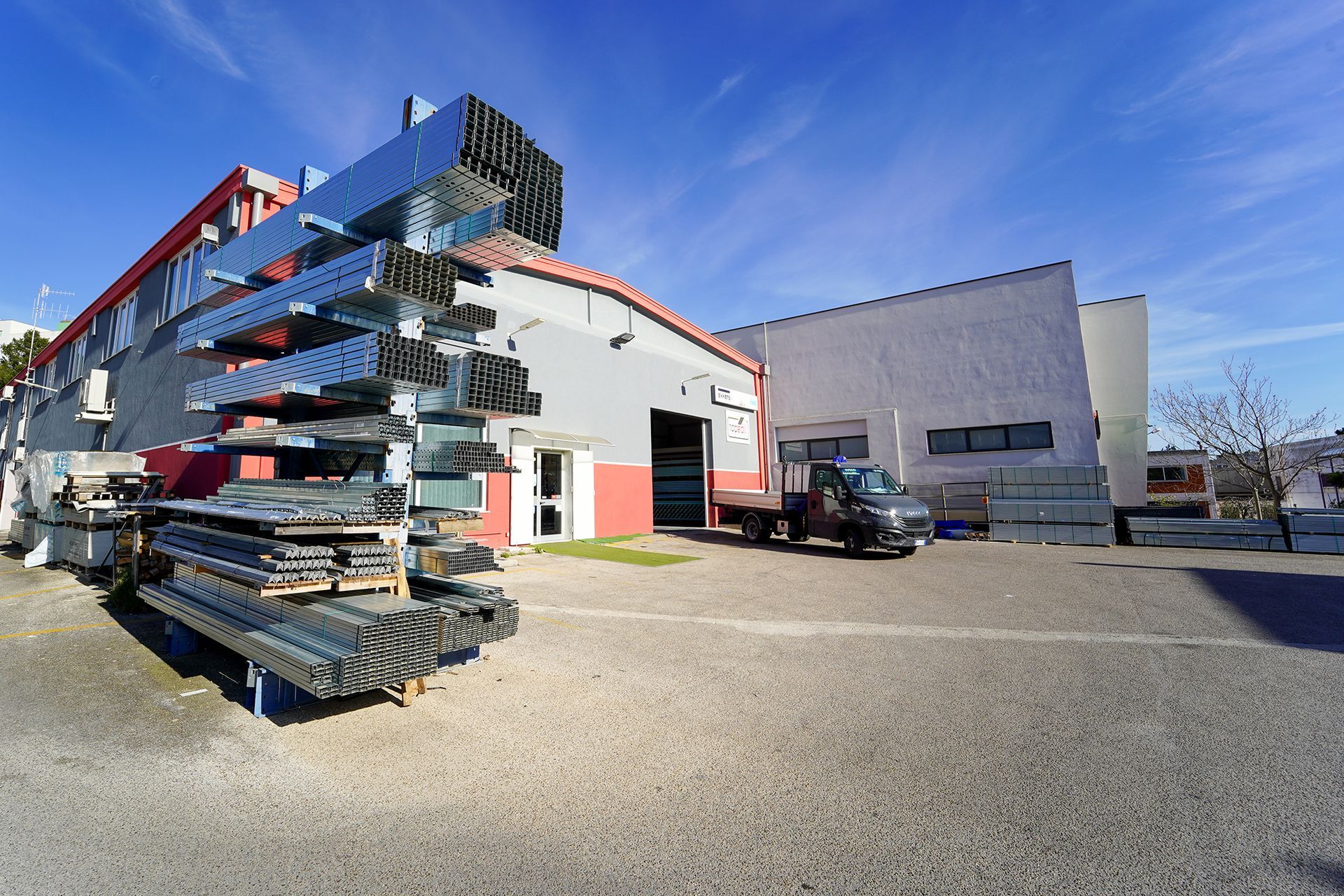 esterno azienda