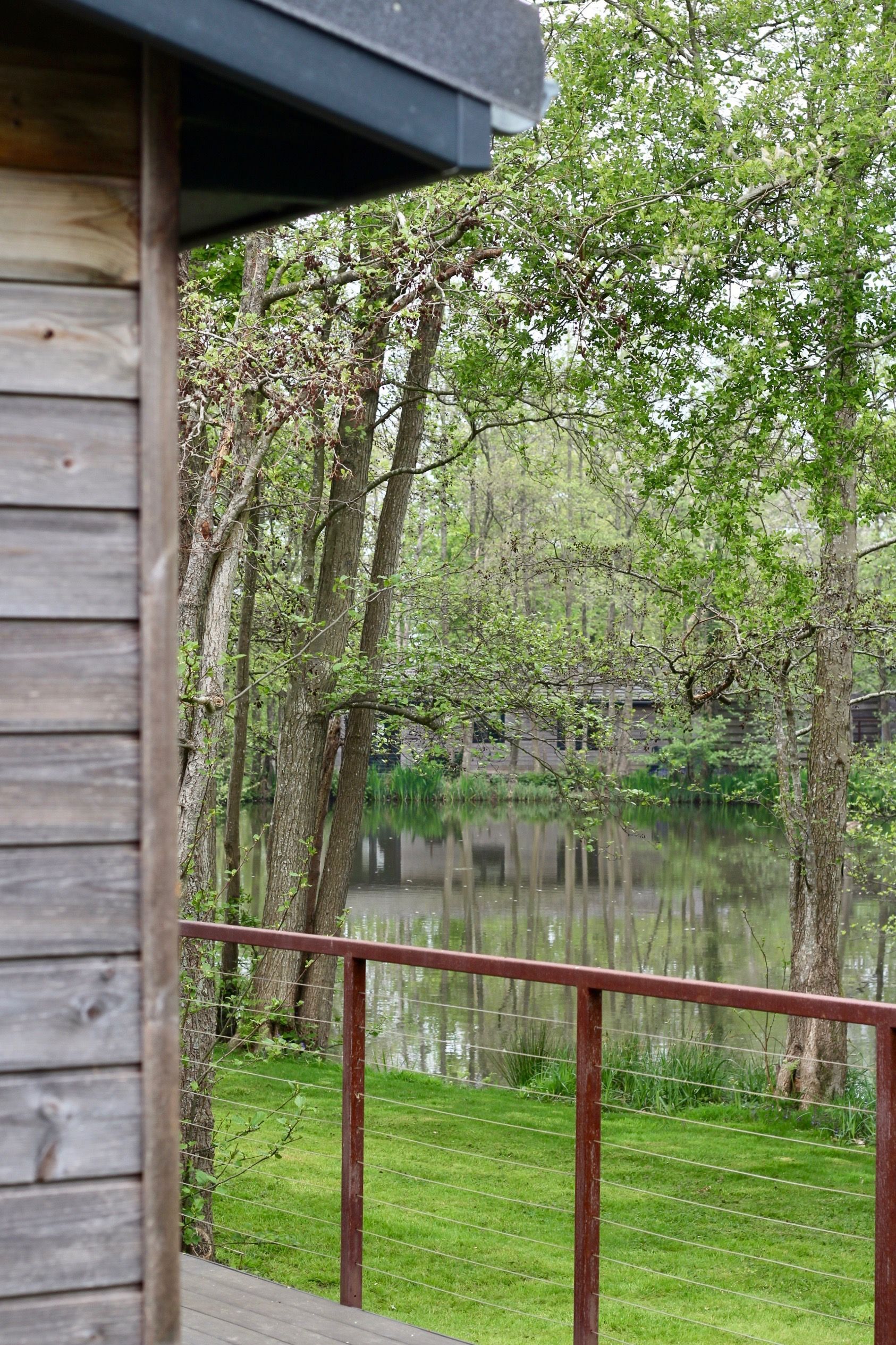 Lakeview luxury Lodge for sale