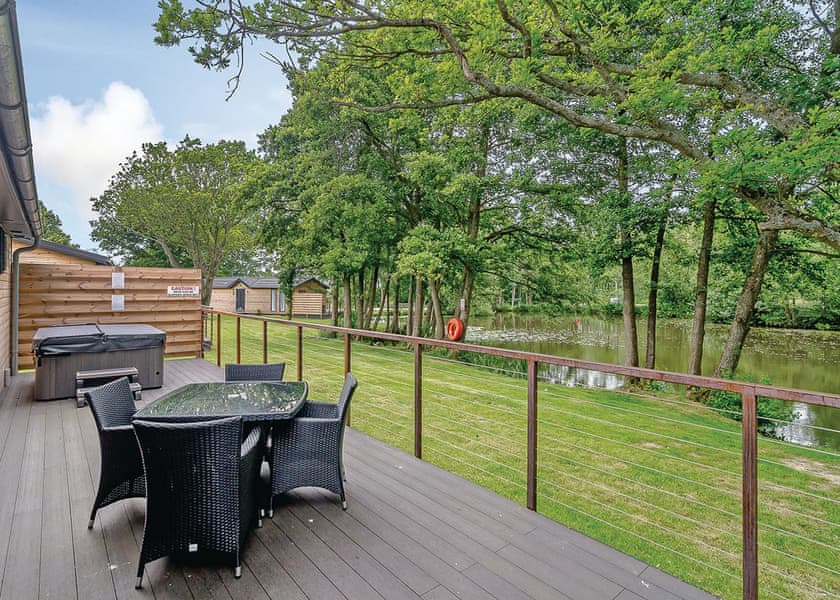 lakeview luxury lodge