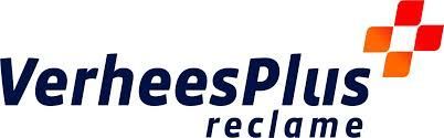 Het VerheesPlus-logo met tekst in donkerblauw en een afbeelding van vier gekleurde vierkanten.