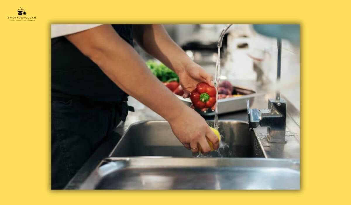 restaurant sink cleaning

