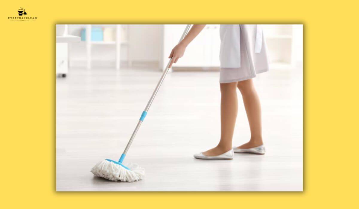 Best Mop to Clean Rubber Gym Floor: Rubber-Safe Picks
