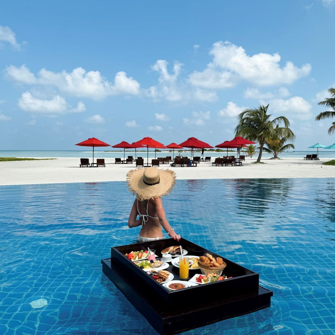 Cinnamon Hakuraa Huraa — All-Inclusive Does Not Mean Every Restaurant Is Included