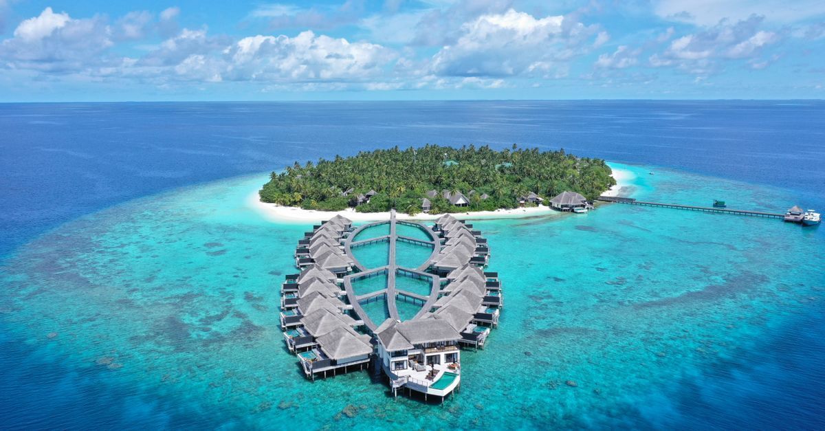 First time Maldives holiday with villas and turquoise lagoon