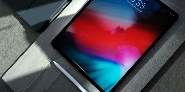 iPad With Colourful Display, Pencil, and Keyboard Case — Phone Hut in Alice Springs, NT
