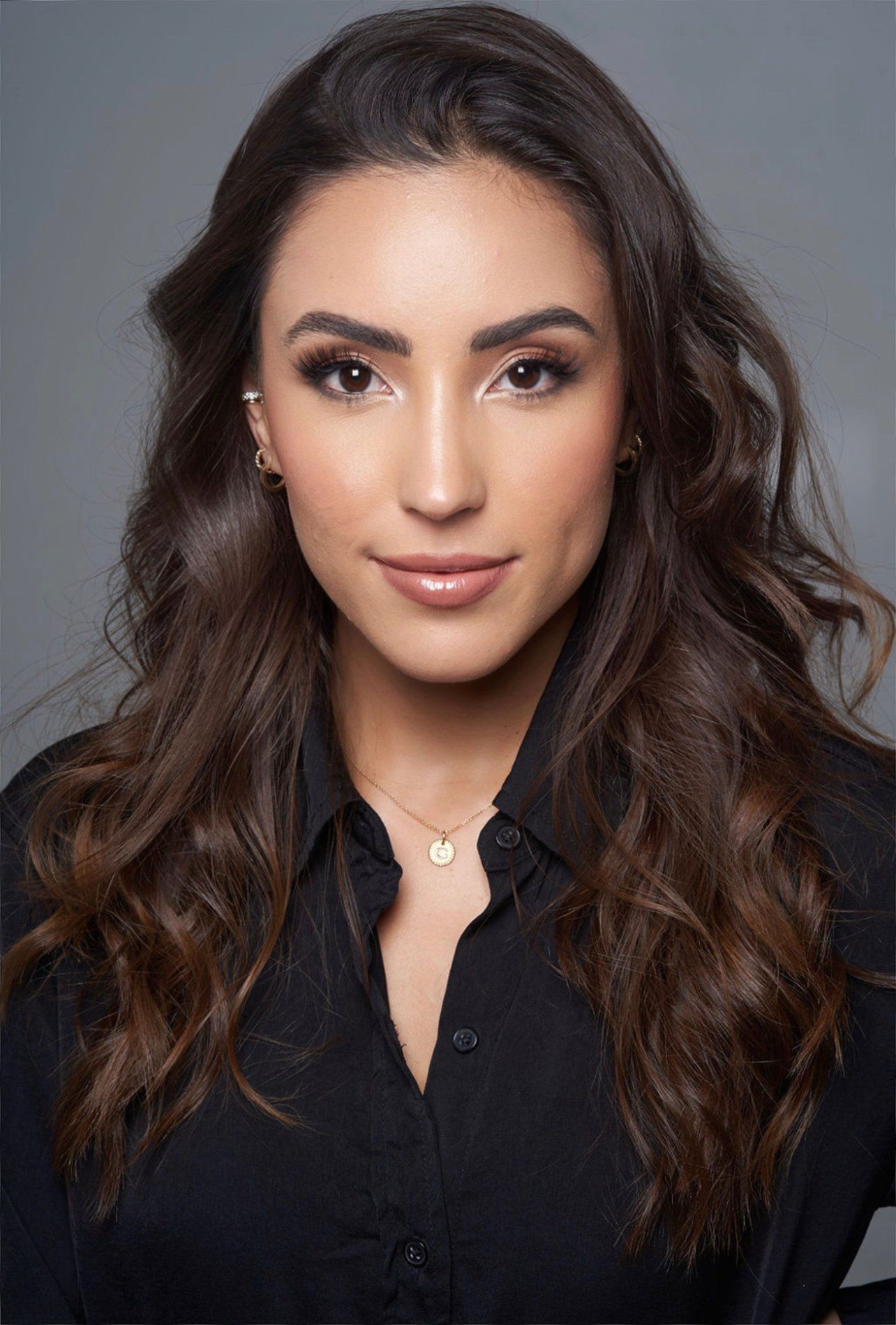 Dr. Gabriela Flores
