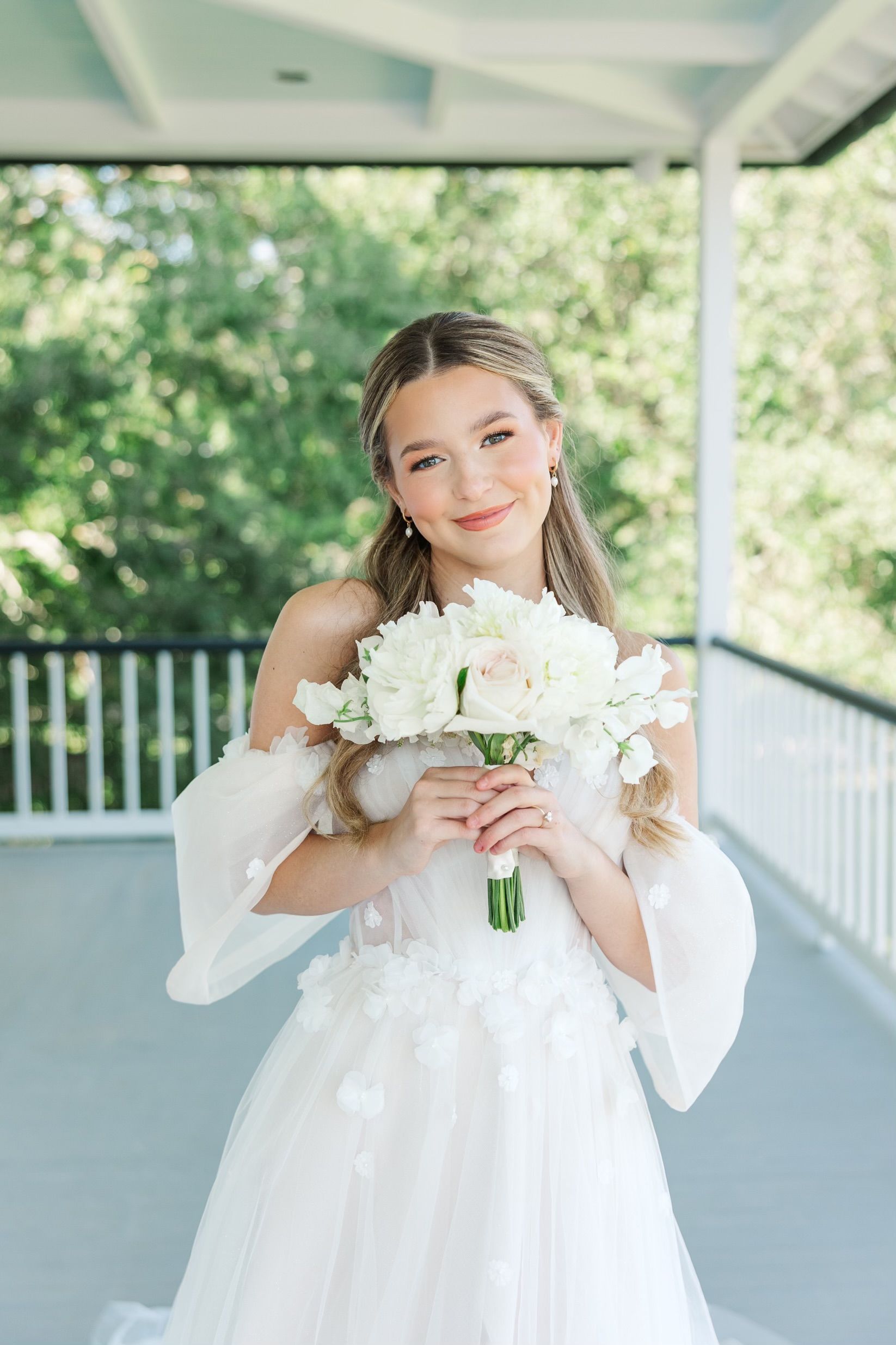 white bouquet