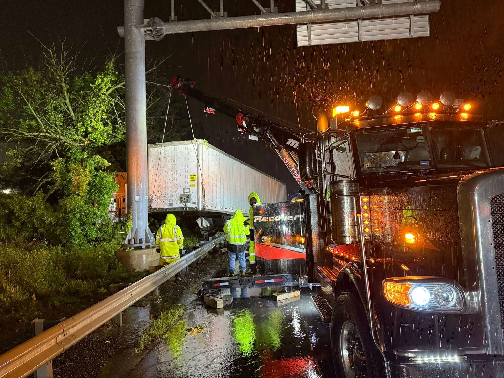 Recovery Tractor Emergency Tractor Trailer Recovery on a Rainy New Jersey Night