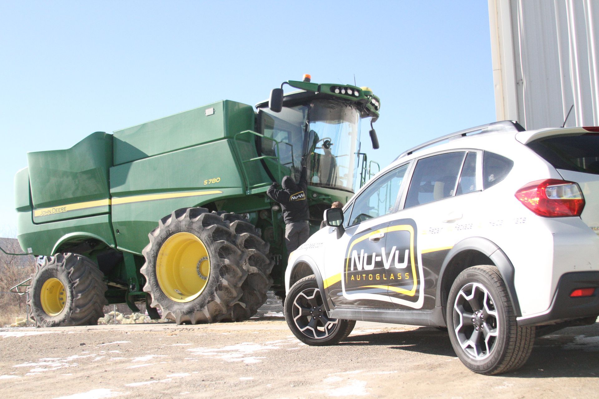 On-site heavy equipment glass service in Montpelier, ID