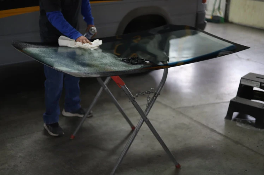 Windshield replacement financing options in Idaho.