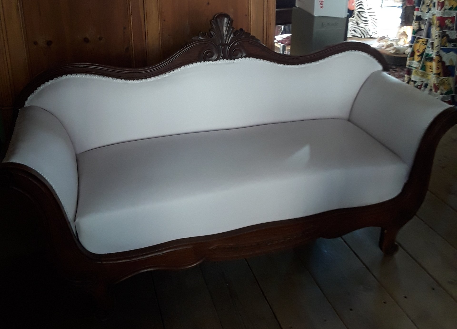 Restauro divano