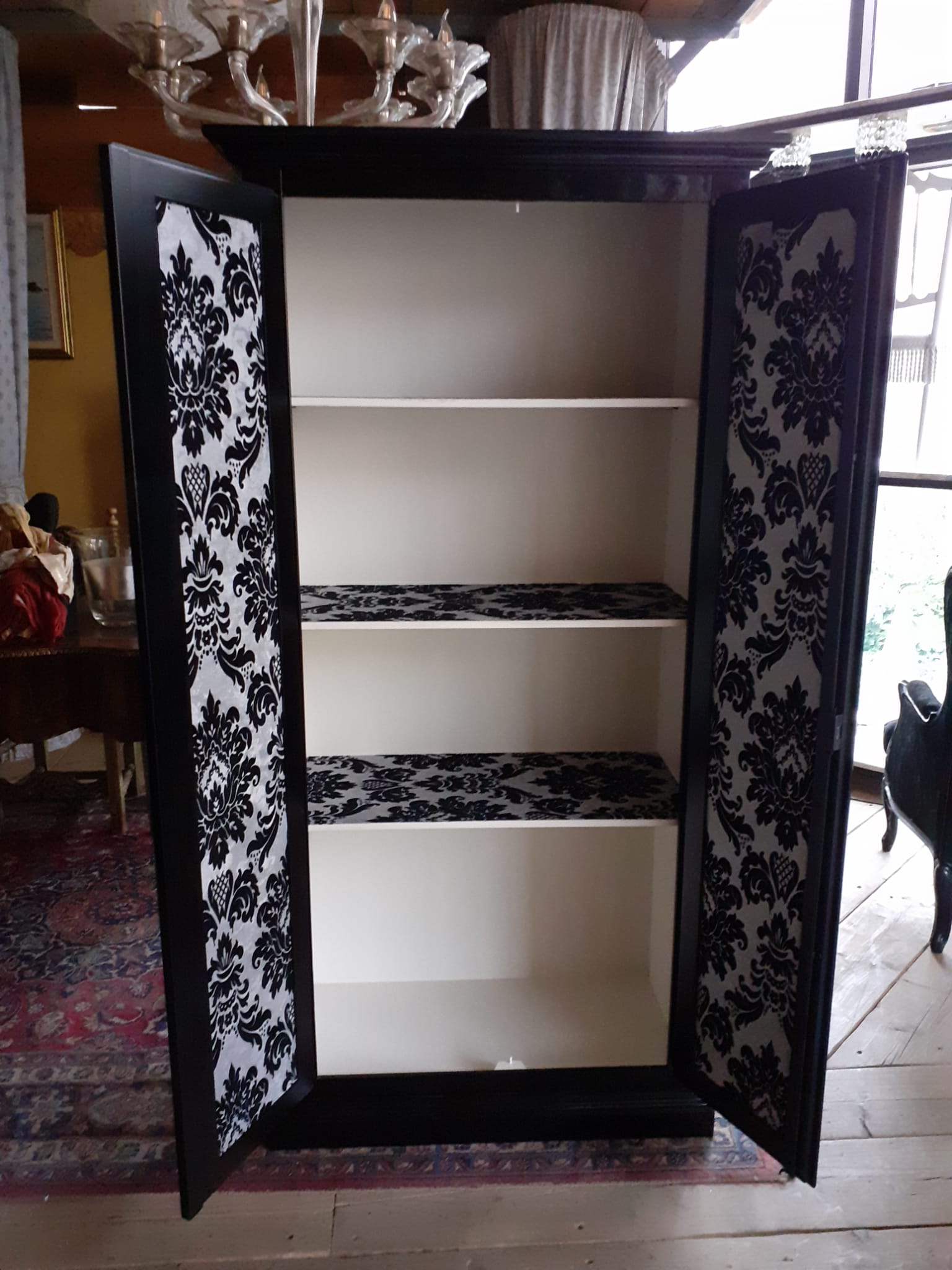 Restauro credenza