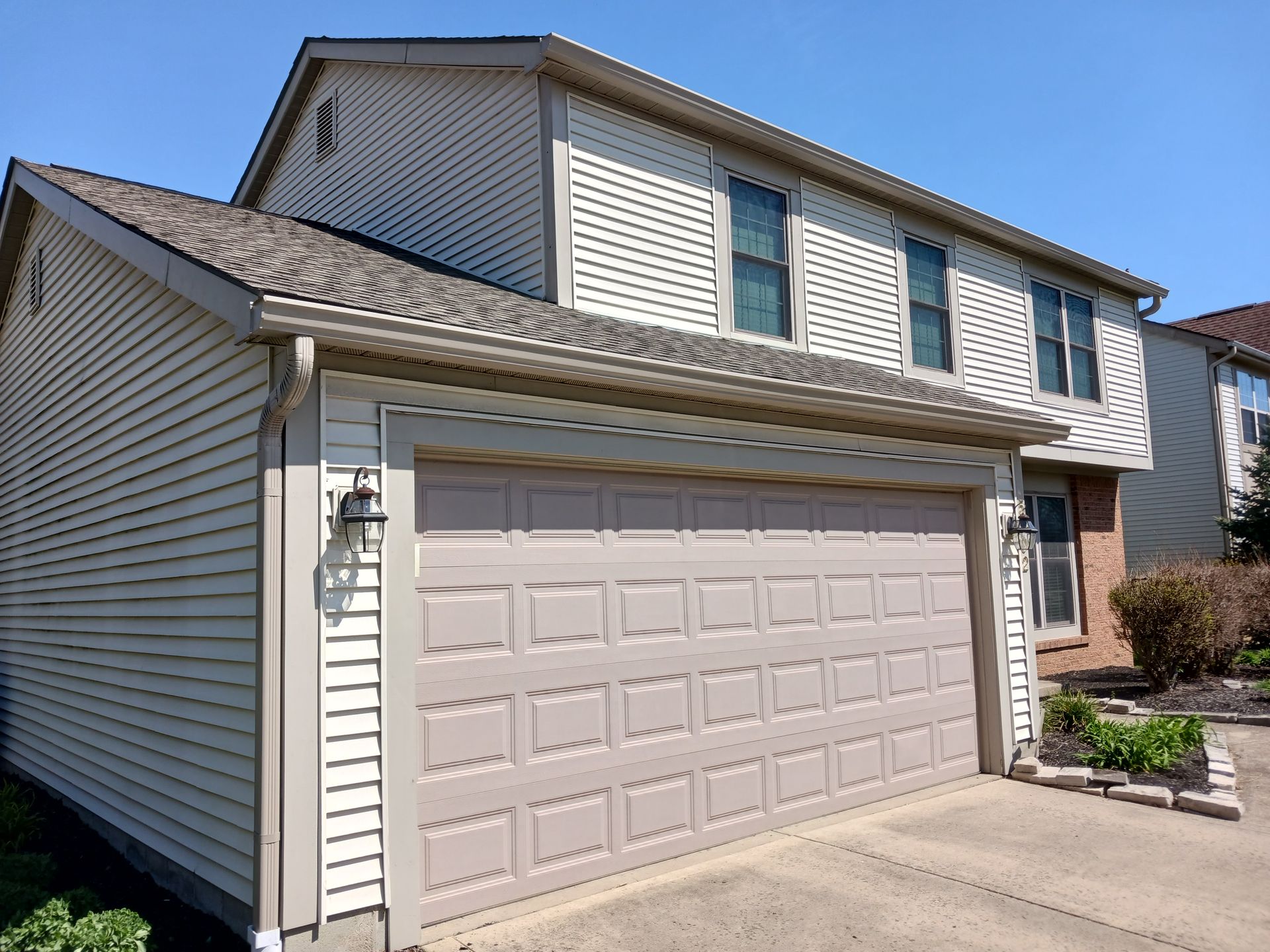 Seamless Gutter Installation