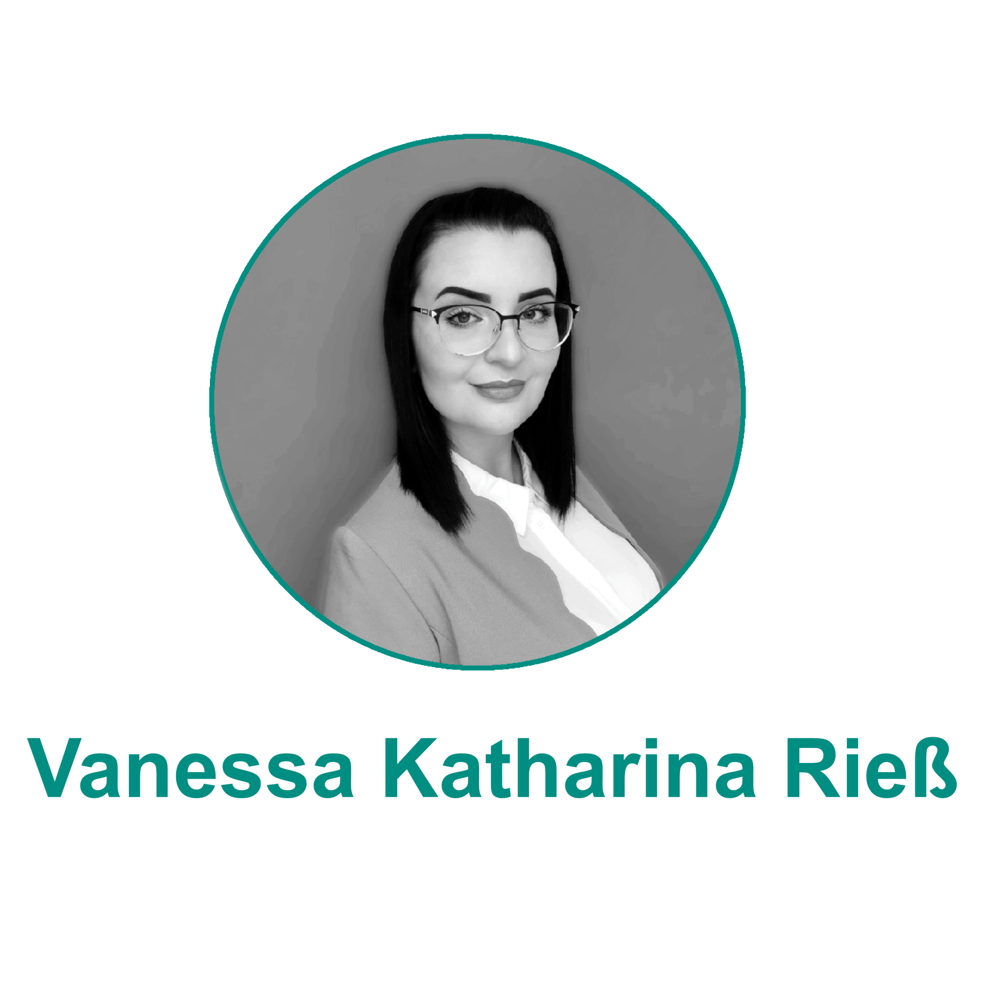 Vanessa Katharina Rieß, lächelnd, mit Brille, Blazer, in einem türkisfarbenen Kreis.