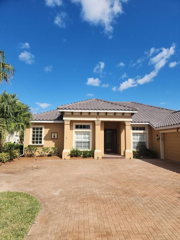 Residential roof completed by Rhyne Roofing in Central Florida