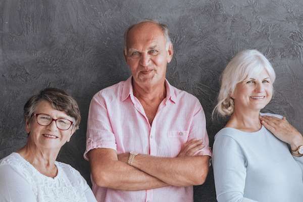 Choosing Between Full Dentures and Partial Dentures