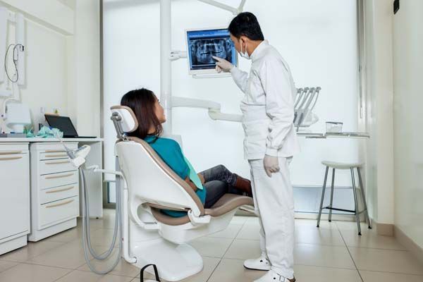 Front Tooth: Repairing a Broken Tooth With Dental Bonding