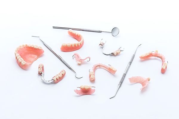 Who Is a Candidate for Dentures?