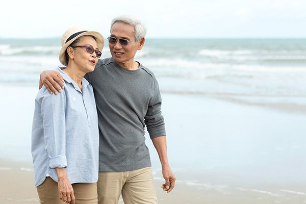 Why You Should Not Wear Dentures All Day
