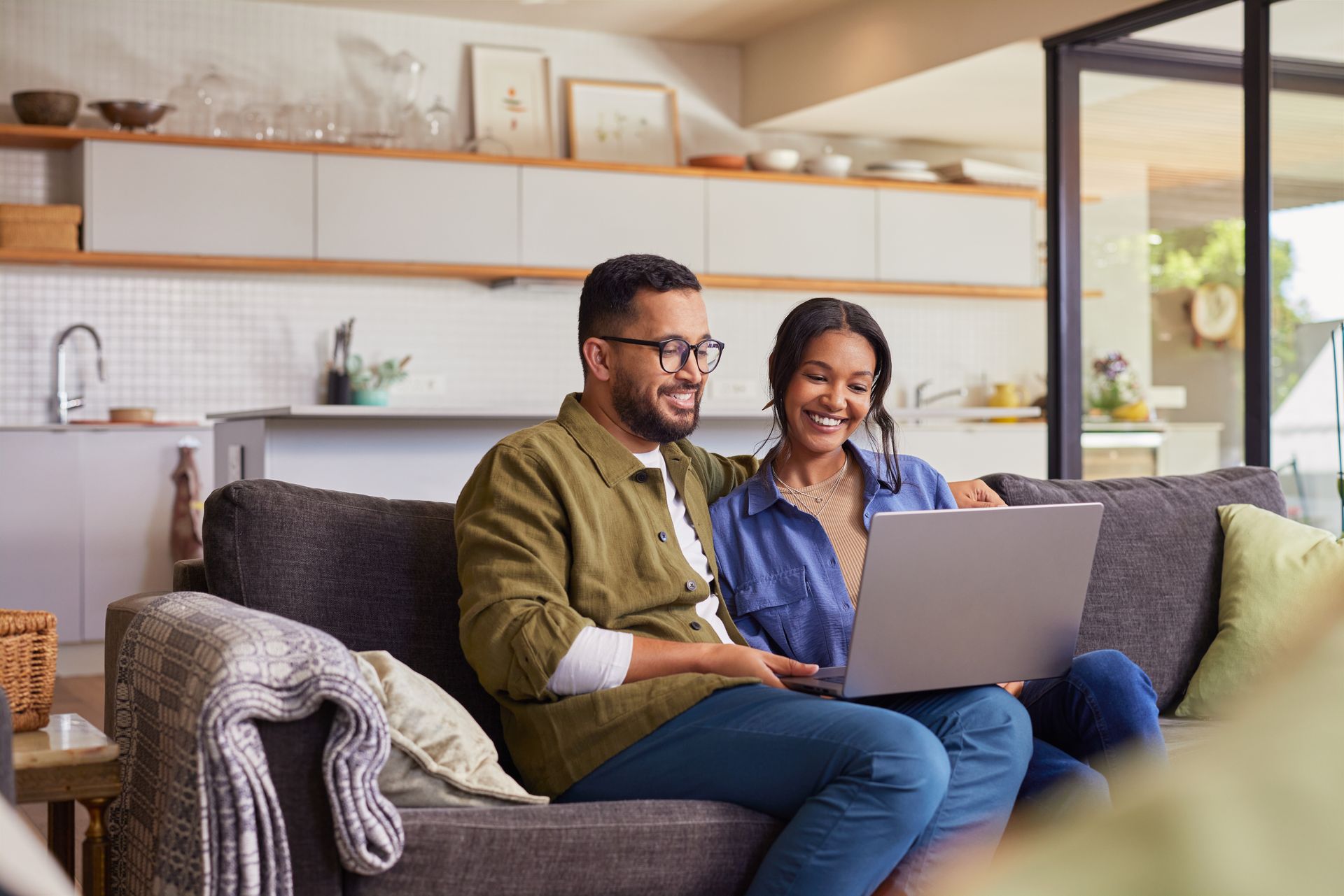A couple uses AI to prepare for their meeting with their estate planning attorney.