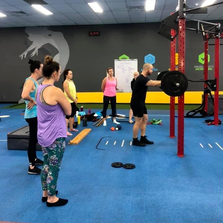 Personal Trainer Warren in a group training  session