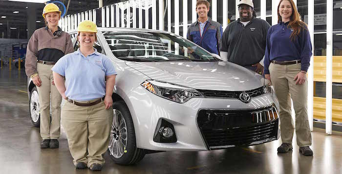 Women looking at post it notes