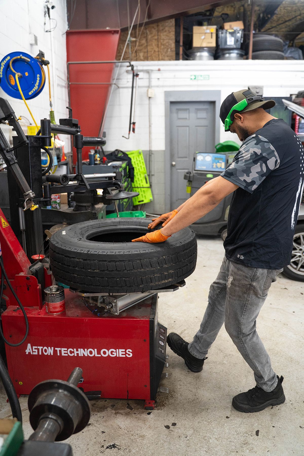Inside our Garage in Fishkill, NY | Jimmy's Auto Outlet