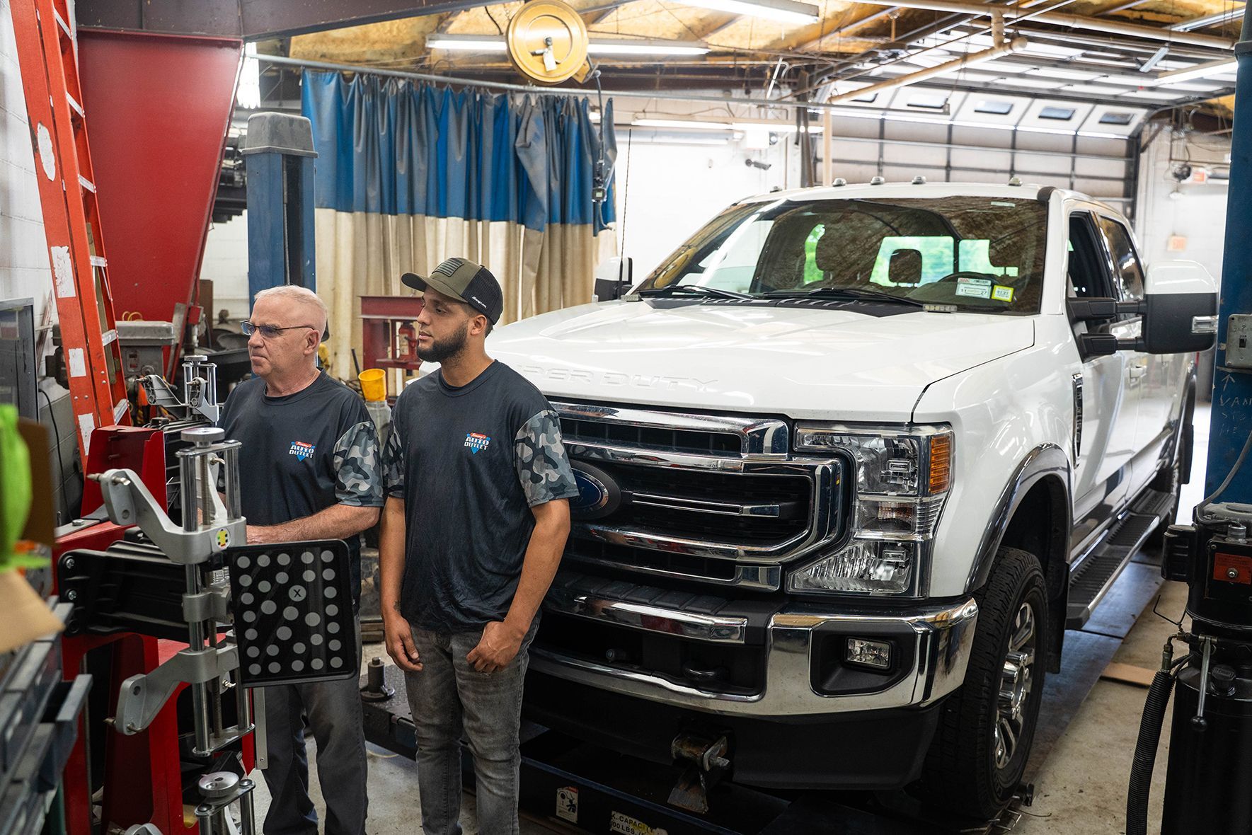 Inside our Garage in Fishkill, NY | Jimmy's Auto Outlet