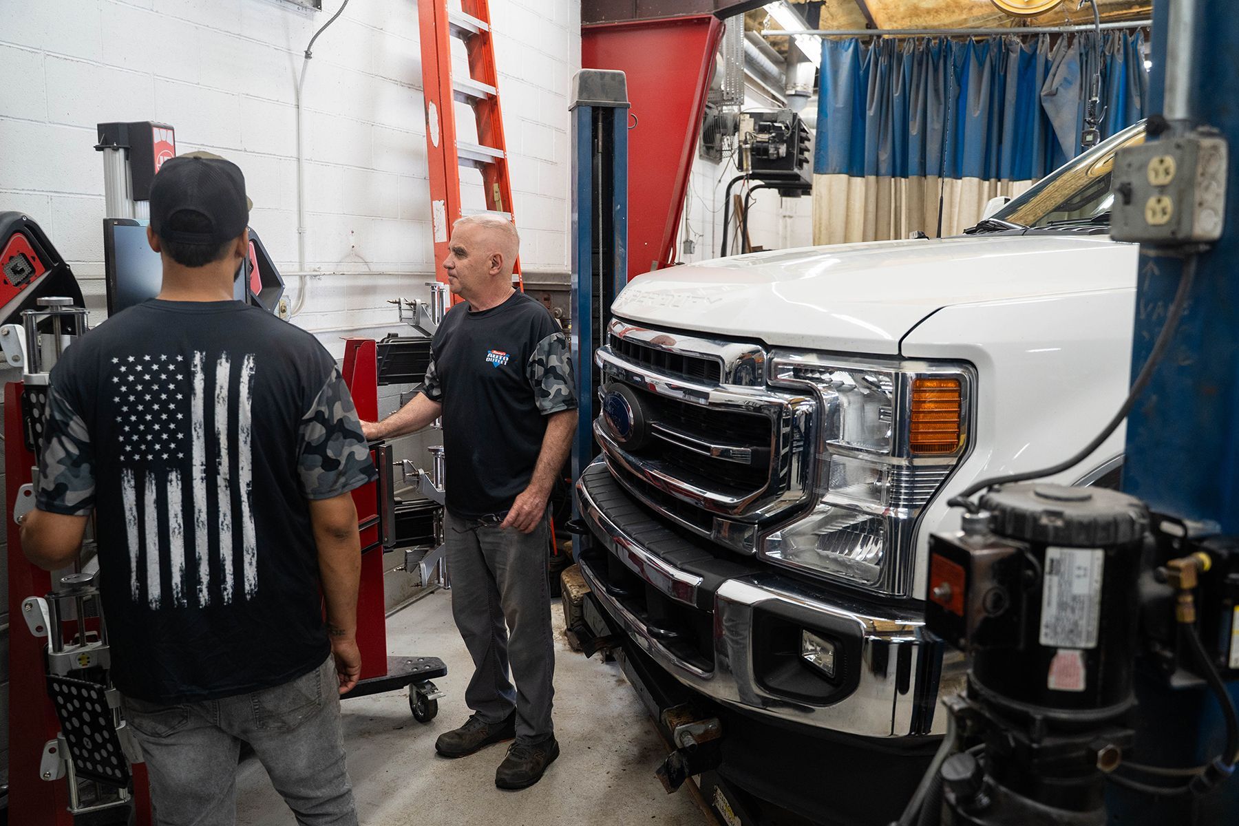 Inside our Garage in Fishkill, NY | Jimmy's Auto Outlet