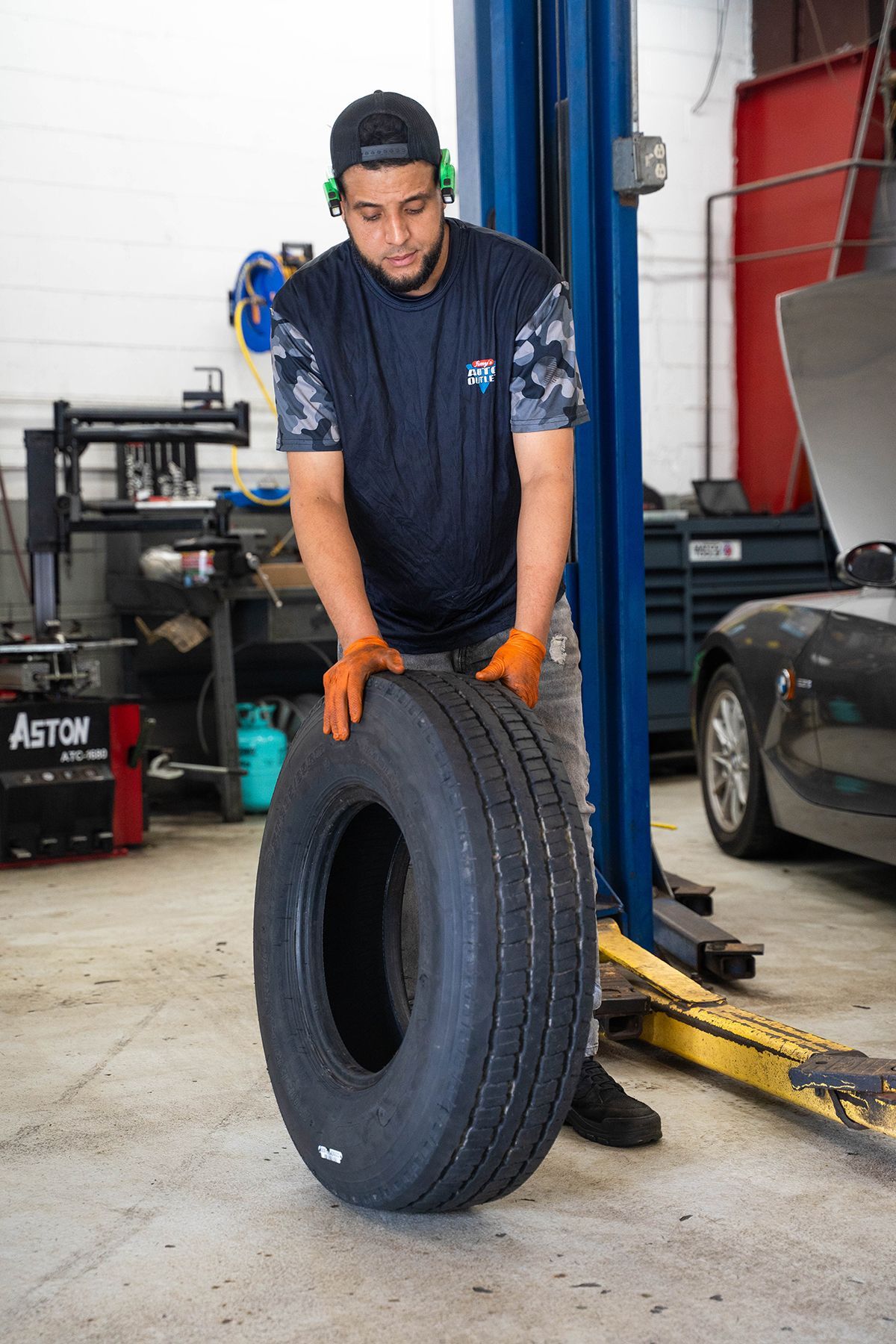 Inside our Garage in Fishkill, NY | Jimmy's Auto Outlet
