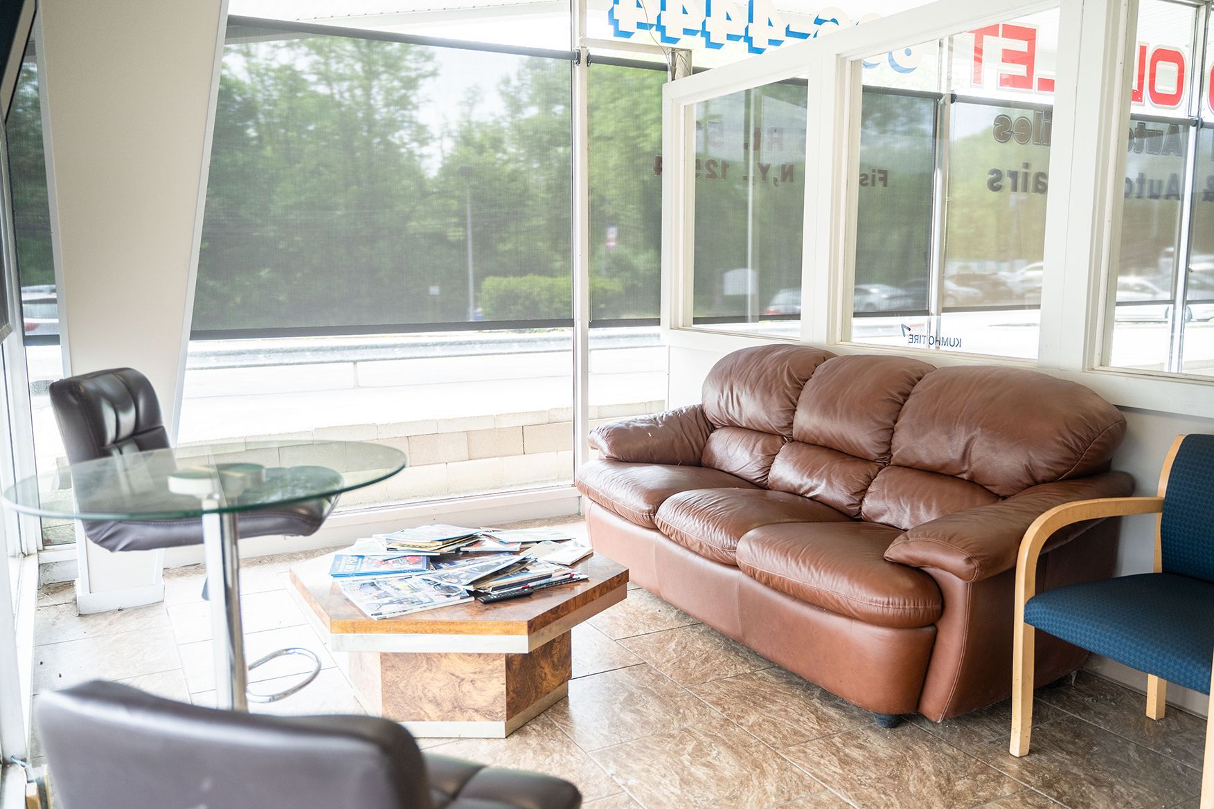 Lobby inside our shop in Fishkill, NY | Jimmy's Auto Outlet