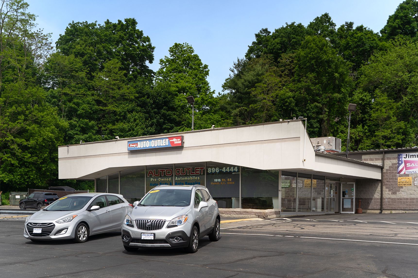Outside view of our shop in Fishkill, NY | Jimmy's Auto Outlet