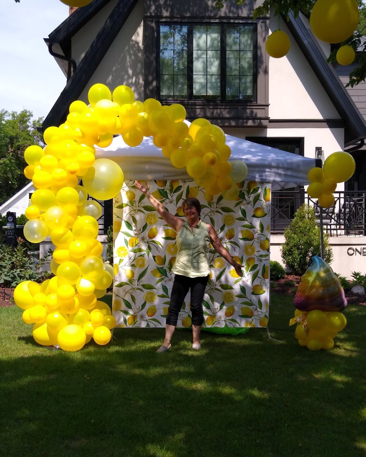 Balloon Columns