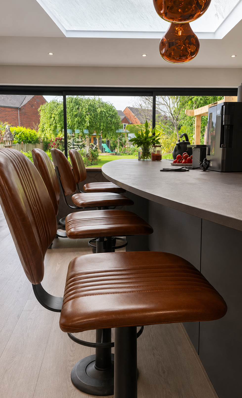 Made-to-measure kitchen island