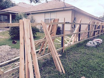 privacy wood fence builder