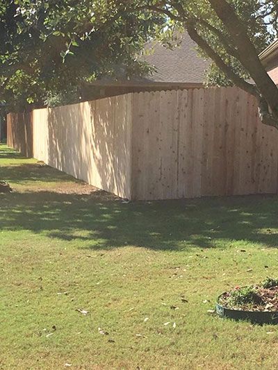 privacy wood fence builder