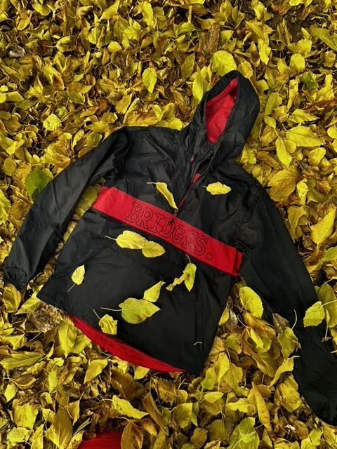 Bridges. Qrt Zip Pull Over Black/Red