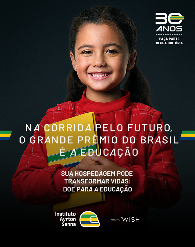 Menina sorrindo em campanha dos 30 anos da Lei do Esporte, com slogan sobre educação.