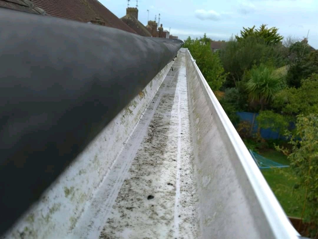 Clear gutters