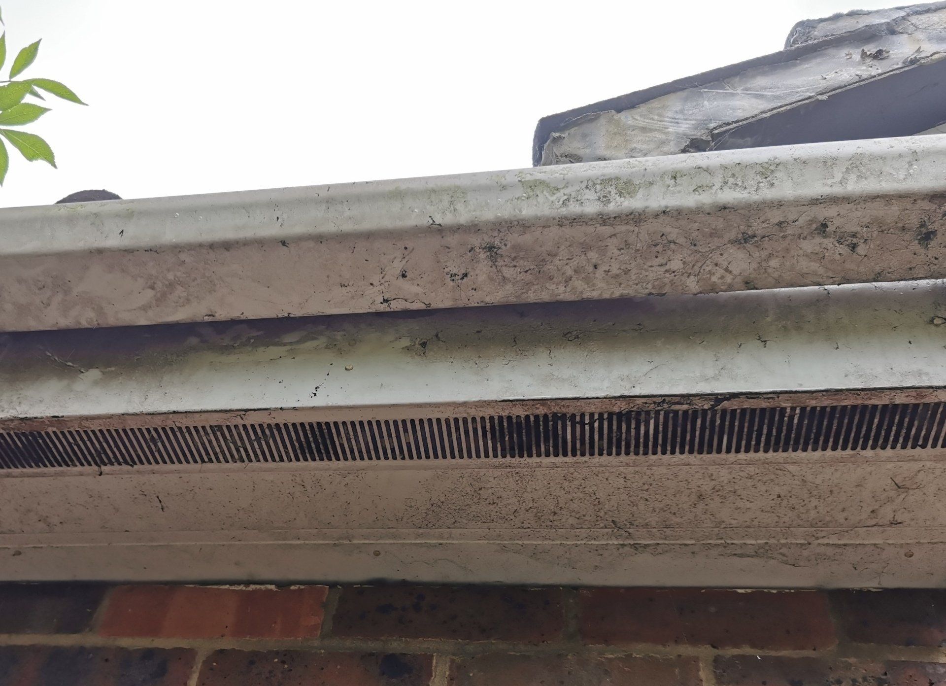 Dirty gutters