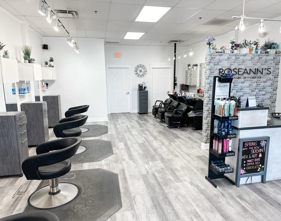 Beautiful Young Woman — Women's Haircut in Phoenixvill, PA