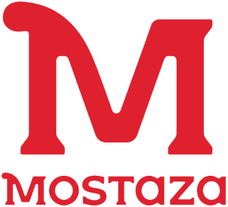 Logotipo rojo de Mostaza con una gran M estilizada sobre la palabra “MOSTAZA”.