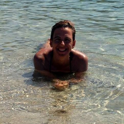 Nuria clienta capicua