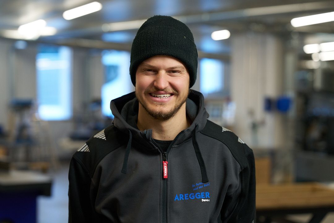 DAVID SCHÜTZ