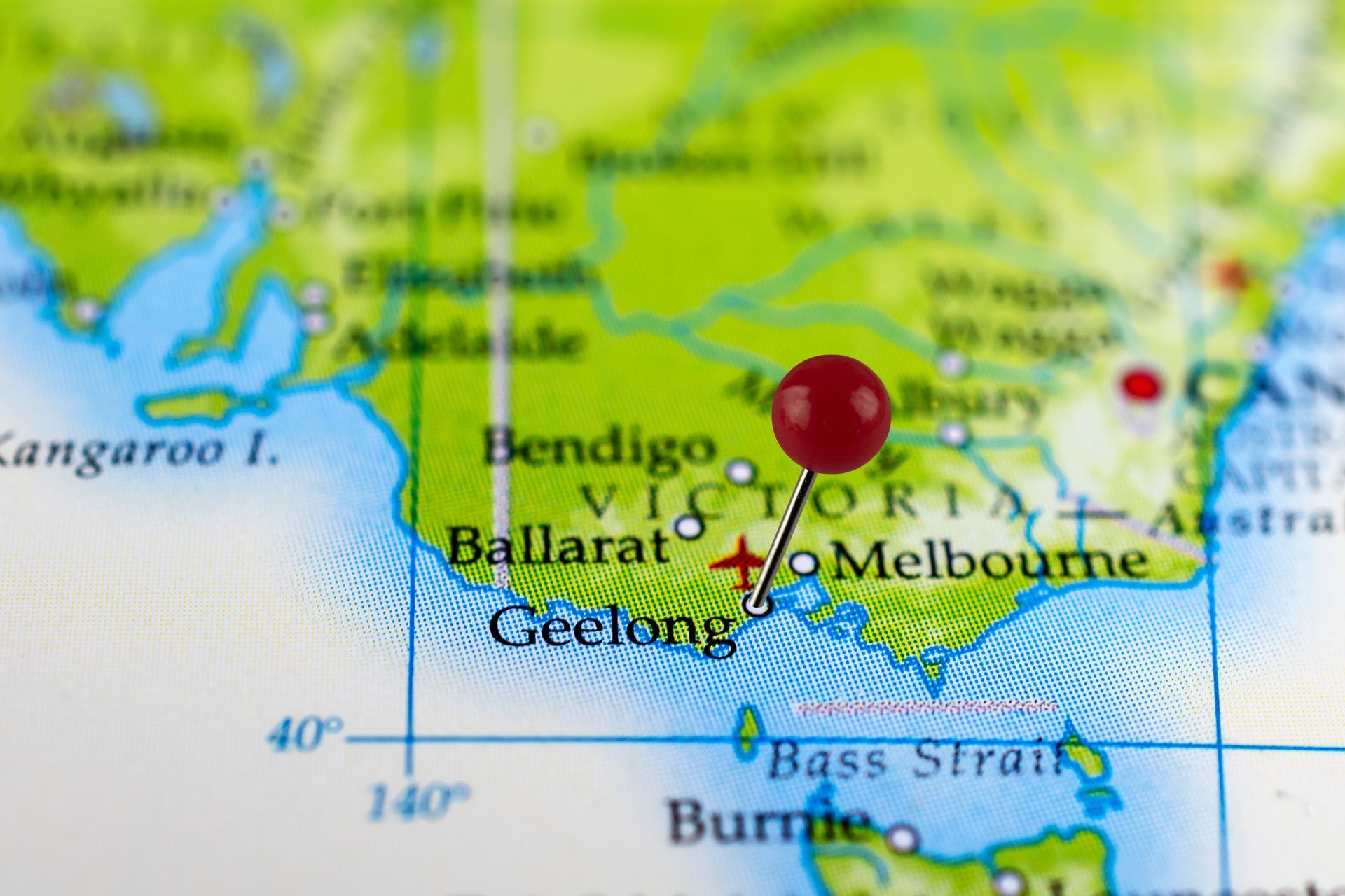 Map of Victoria, Australia, With a Red Pin Marking Geelong to Bendigo — Ocean Grove Removals In Geelong, VIC