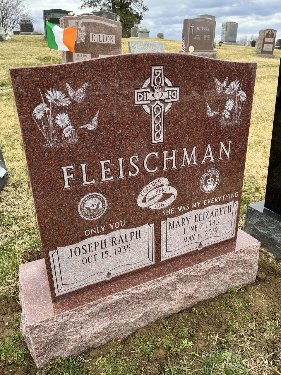 Fleischman India Red Double Wide Upright Polished 5 Etching Serp Top Outlined Lettering Deep Cut Lettering Skinfrosted Lettering