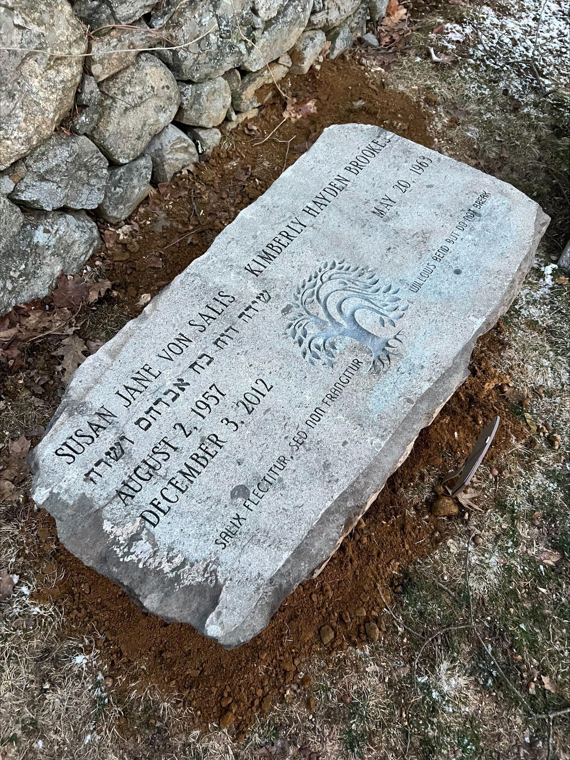 Von Solis Natural Stone Bench Deep Cut Lettering Tree Design