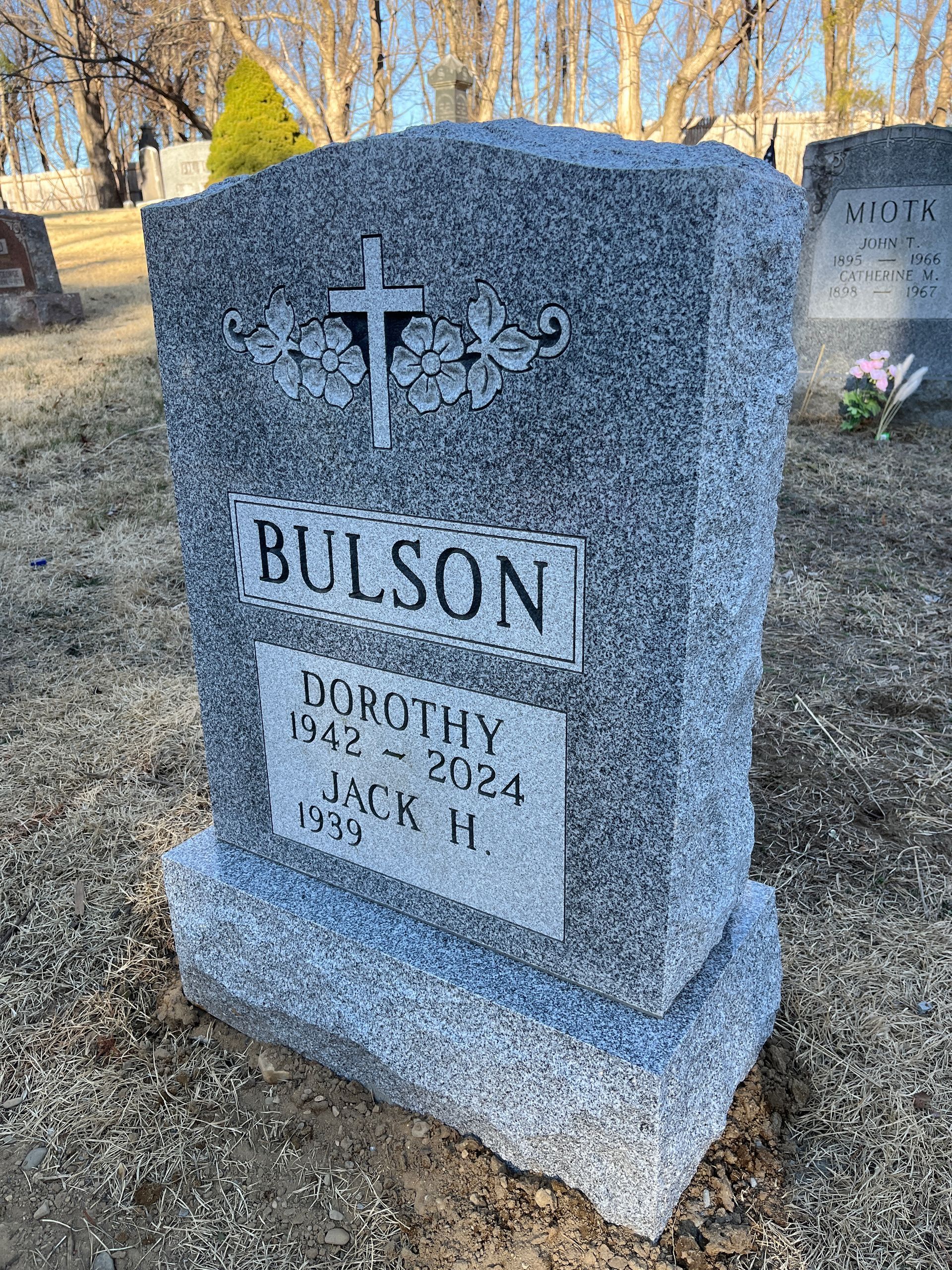 Bulson Barre Grey Granite Shape Carved Florals Deep Cut Lettering Serp Top Polished 2 BRP Sides 